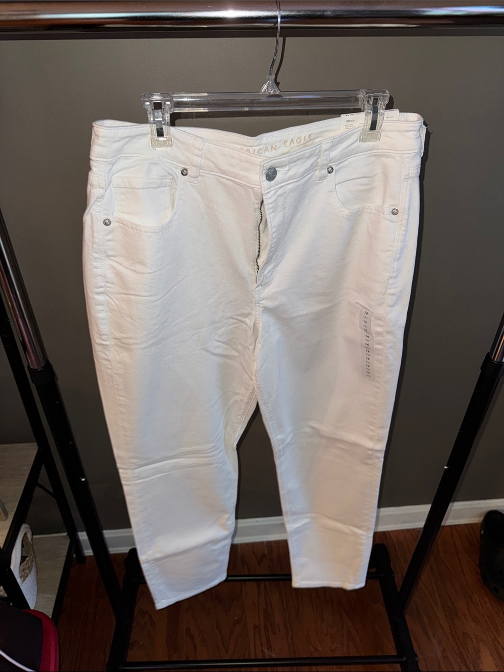 American Eagle Outfitters White Mom Jeans - LONG